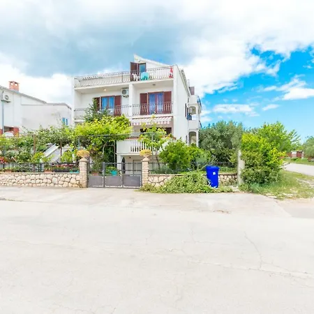 Διαμέρισμα Savic Biograd *