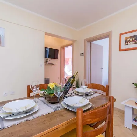 Savic Biograd Apartment Biograd Na Moru